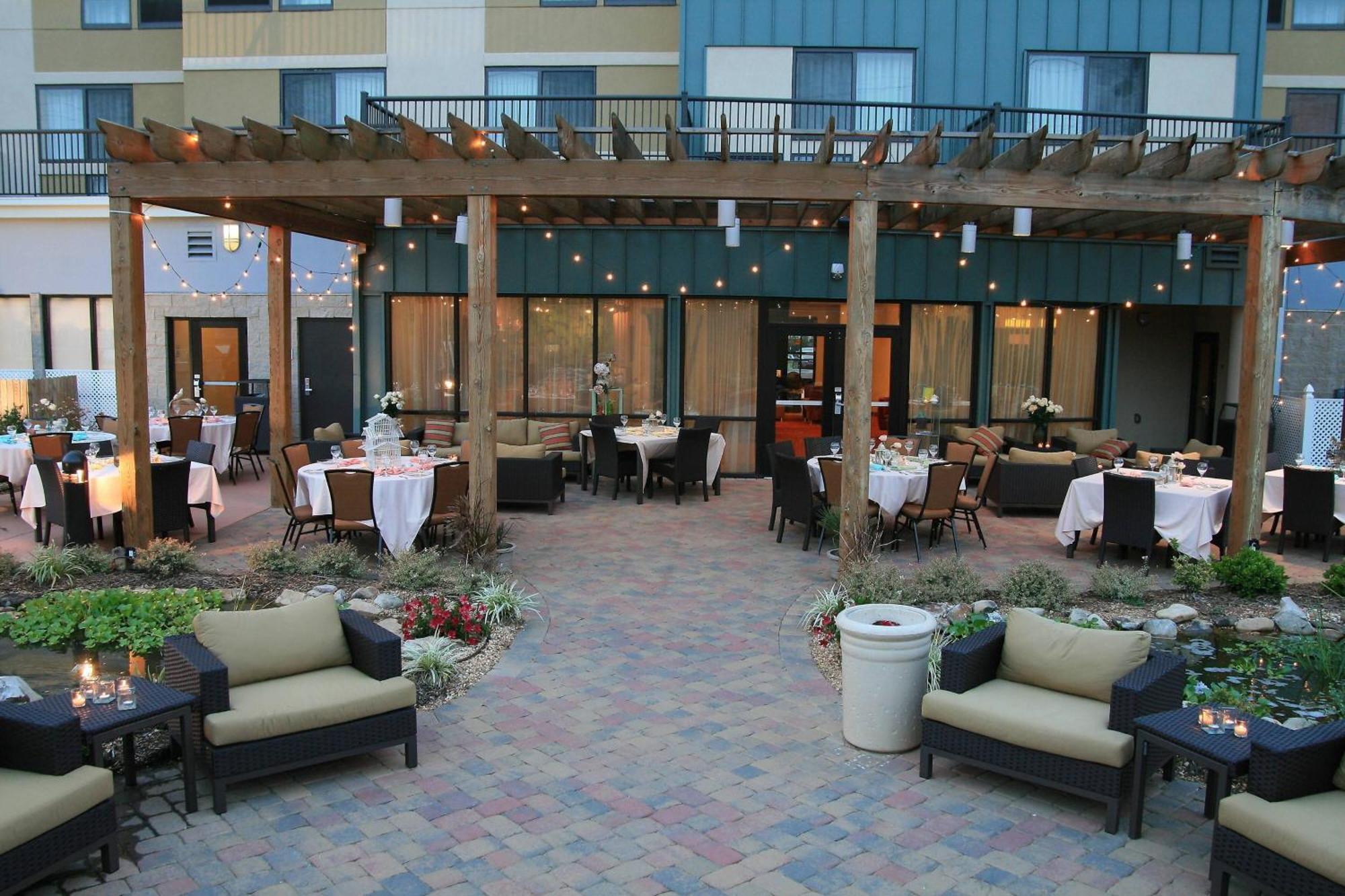 Courtyard Statesville Mooresville/Lake Norman Exterior photo