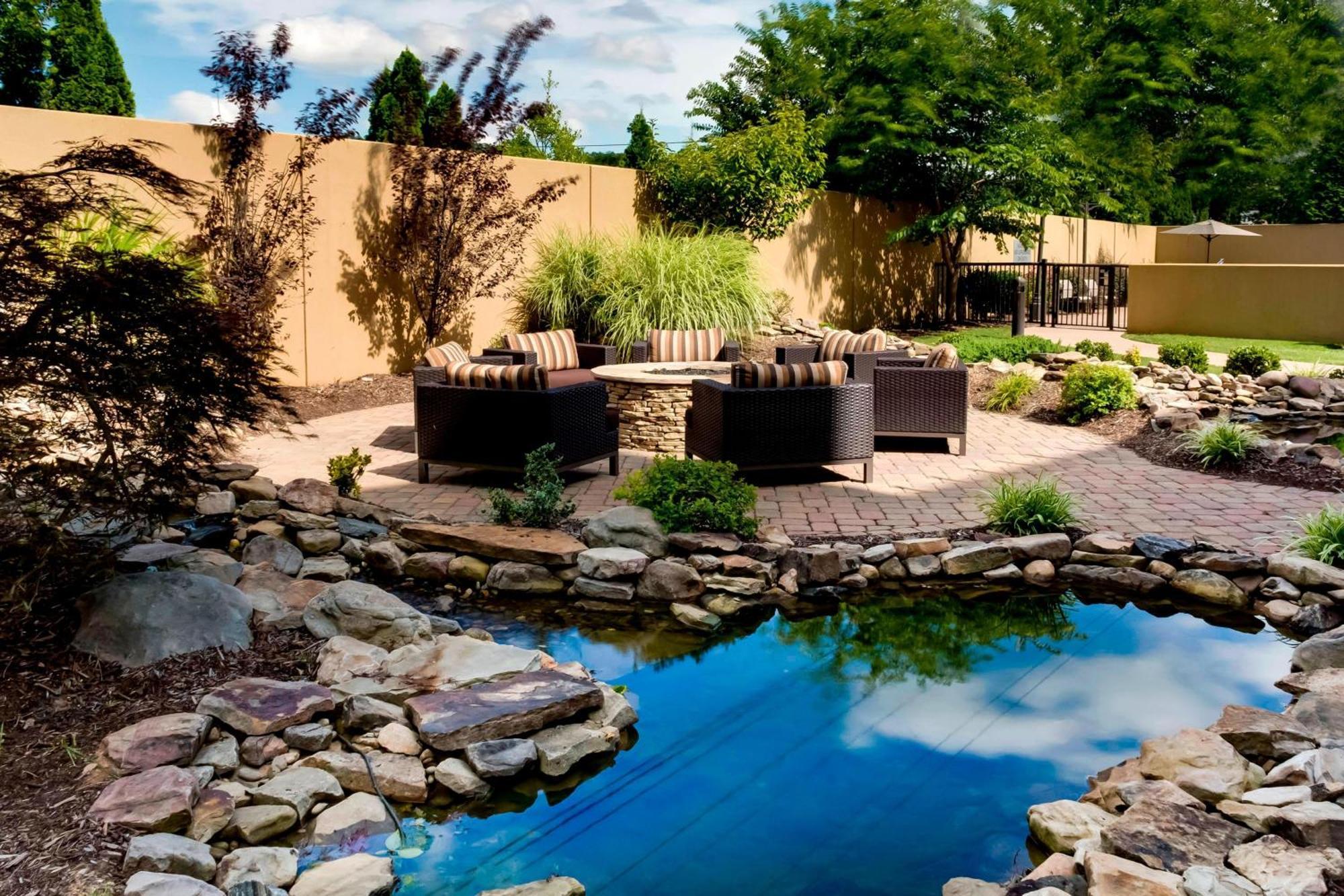 Courtyard Statesville Mooresville/Lake Norman Exterior photo