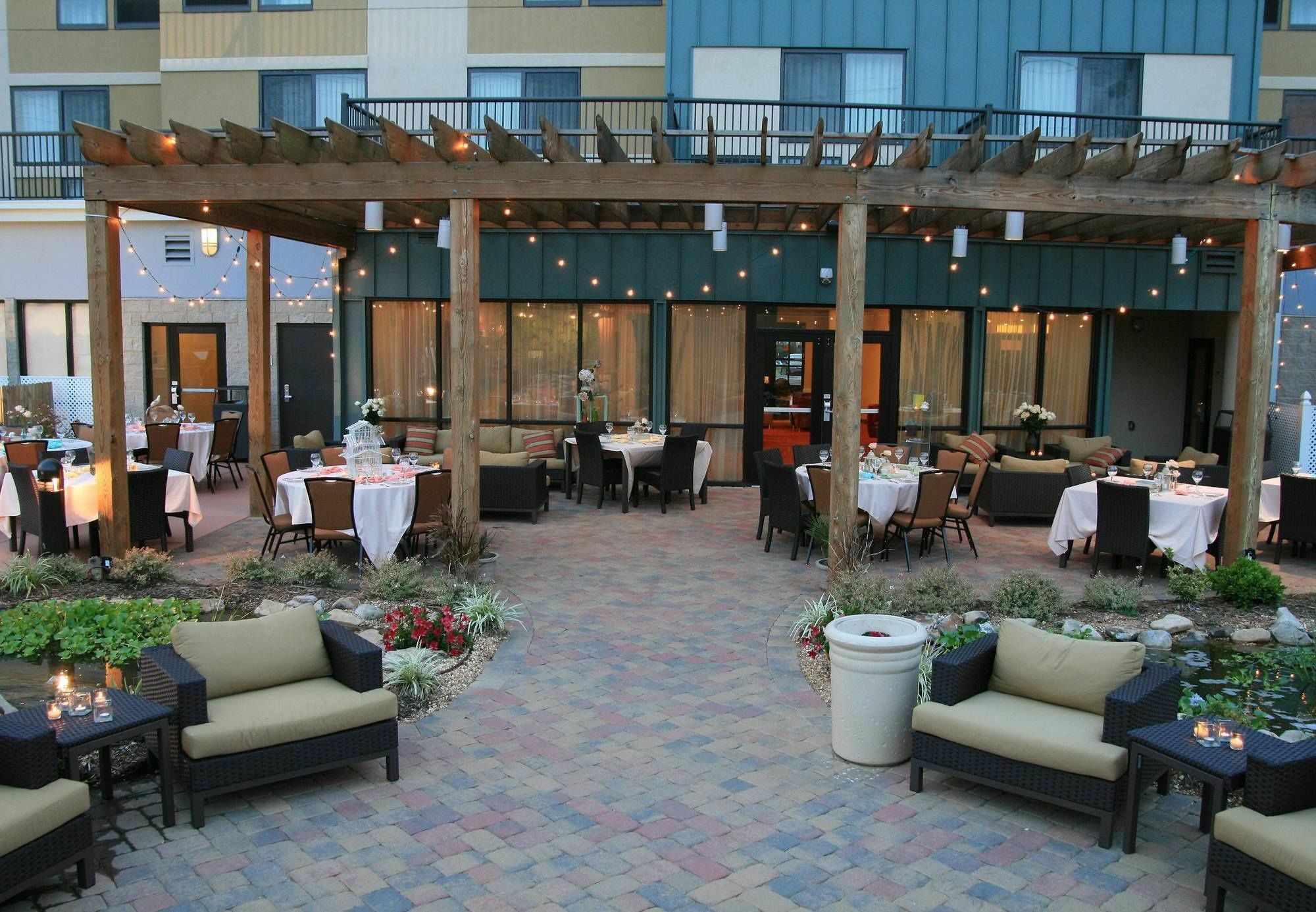 Courtyard Statesville Mooresville/Lake Norman Exterior photo